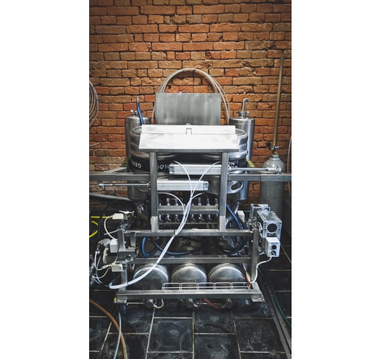 Automatické plničky KEG sudů / myčky pro výrobu piva a dalších nápojů