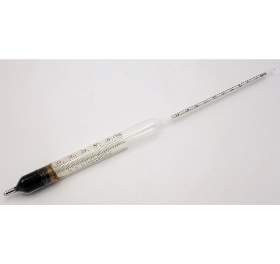 Cukroměr pivovarský 0-10% Určení množství zbytkového cukru v kvasu ve váhových procentech.