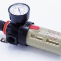 filtr s redukčním ventilem a plastovým ochranným krytem, 0 - 10 bar