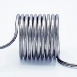 nerezová spirála ke zklidnění vzorku nápoje