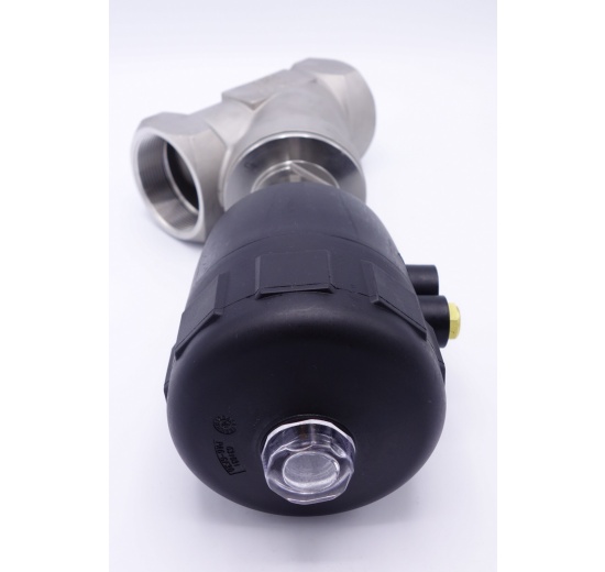 Pneumaticky ovládaný ventil se šikmým sedlem- 45°,  G-závit  2" těsnění PPL