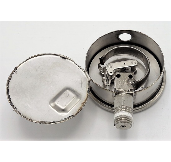 Tlakoměry celonerezové se zadním axiálním připojením