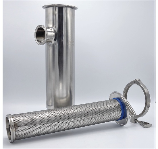 Trubkový rohový filtr pro filtraci při výrobě nápojů