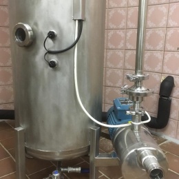 Zařízení pro sycení nápojů / karbonizace